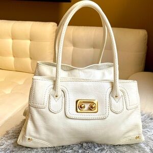 NWOT Antonio Melani Cream Shoulder Bag